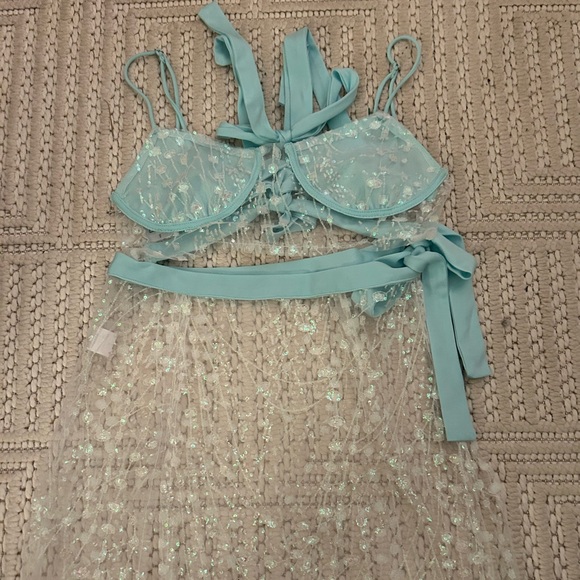 Lucy in the Sky Dresses & Skirts - Lucy in the Sky Women’s S Blue White Festival Inspired Sequined Bra & Skirt Set